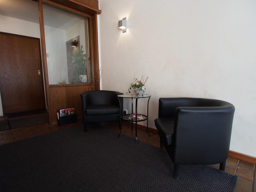 Hotel Restaurant Margaretenhof Überherrn エクステリア 写真